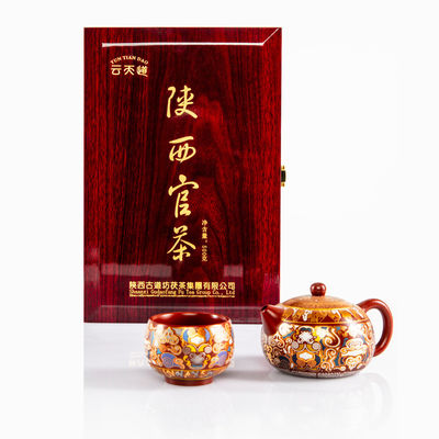 伝統 的 な 工芸 茶 の 技 を 発見 し て ください
